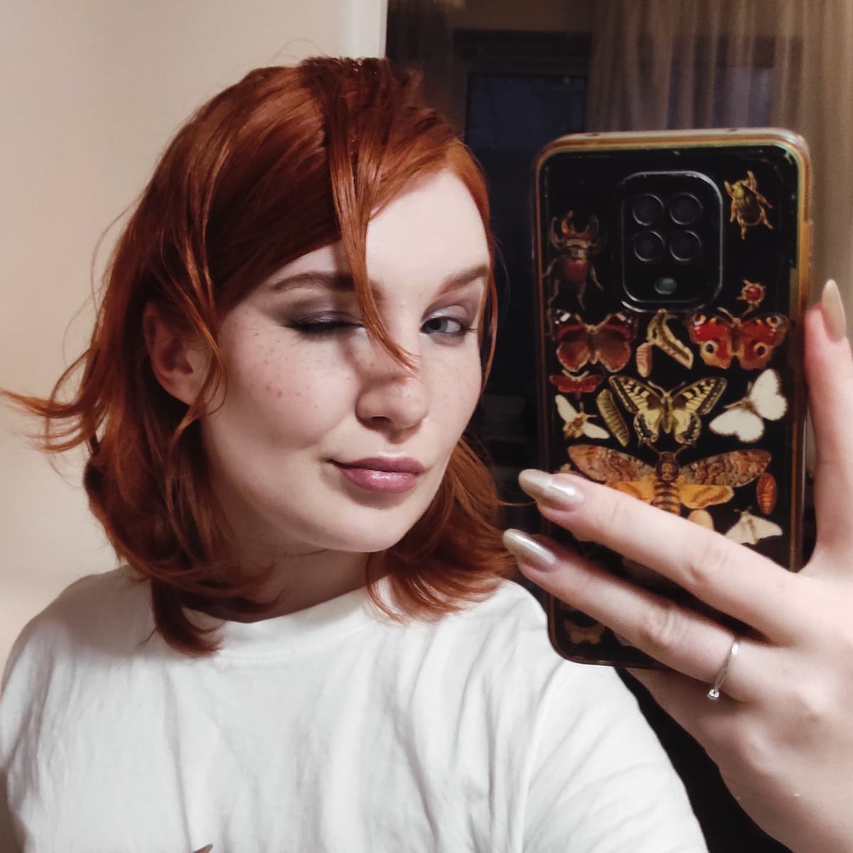 nariell_a's tweet photo. Нарешті:
Low budget Shepard cosplay 💅
I've spent 2 hours i̶n̶ ̶c̶h̶a̶r̶a̶c̶t̶e̶r̶ ̶c̶r̶e̶a̶t̶o̶r̶ to achieve this
#masseffect
#femshepard https://t.co/o7yyyhMKdu