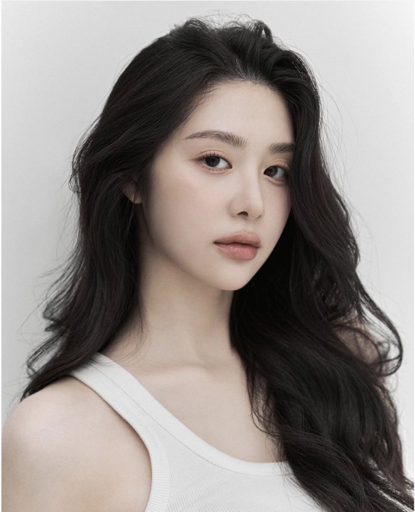 userbloomin's tweet image. ⠀ ⠀
⠀ 
⠀ แก้วเจ้าจอม เปรมวรากุล
⠀ 
             ⠀     ౨ৎ  หอมกลิ่นแก้วเจ้าจอม ౨ৎ

「  𝗛𝗲𝗮𝗱 𝗕𝗮𝗿𝘁𝗲𝗻𝗱𝗲𝗿 𝗮𝘁  𝗜𝘀𝗹𝗮.𝗯𝗸𝗸  」

she talk with flower language
and taste like cherries, 

;
⠀