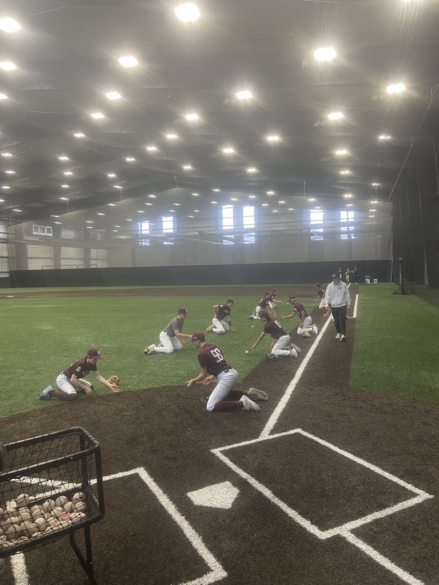 tobyanderson48's tweet photo. Building out the @PrepBaseballMN Junior Futures class of 2029 is in full swing! 

Great morning session at @MASH__BASEBALL strong 2029 group! 

#JFG #RisingStars #TeamMN https://t.co/Xjl294Ie65