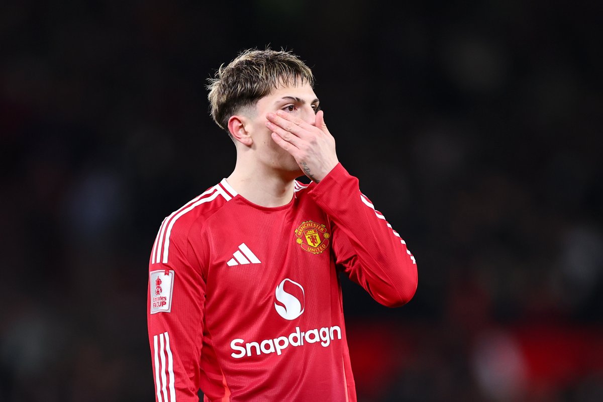 Alejandro Garnacho has the worst big chance conversion rate of players to have at least 10 big chances in the Premier League this season (2/14 - 14.3%).