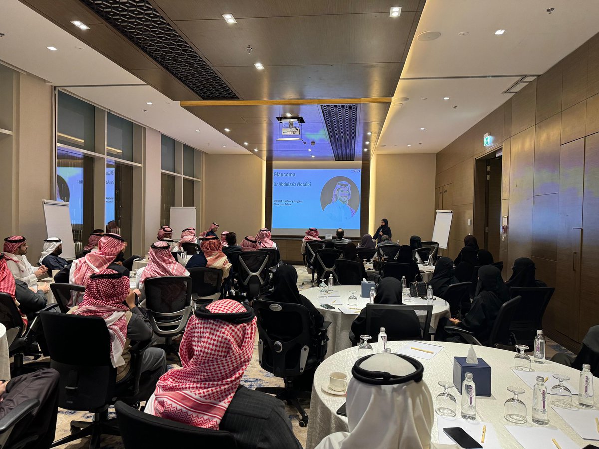 Ophtha_MNGHA's tweet photo. We had a wonderful evening with MNGHA family welcoming our new fellows, appreciating the clinical attachment team as they concluded their rotation, and engaging residents in case-based study for pediatric ophthalmology. https://t.co/KCpJVDK3Cr