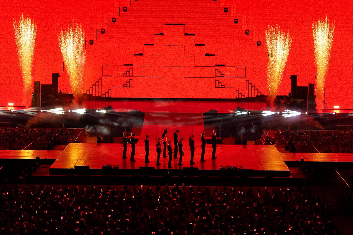 [17'S] 세븐틴 캐럿 👏👏 17 RIGHT HERE

길고 긴 여정을 함께해준 캐럿들 너무 고마워요💎
앞으로도 더 많은 동그라미를 그려나가요🙆🩷🩵

#SEVENTEEN #세븐틴
#SVT_RIGHT_HERE_WORLDTOUR
#SVT_RIGHT_HERE_IN_BANGKOK