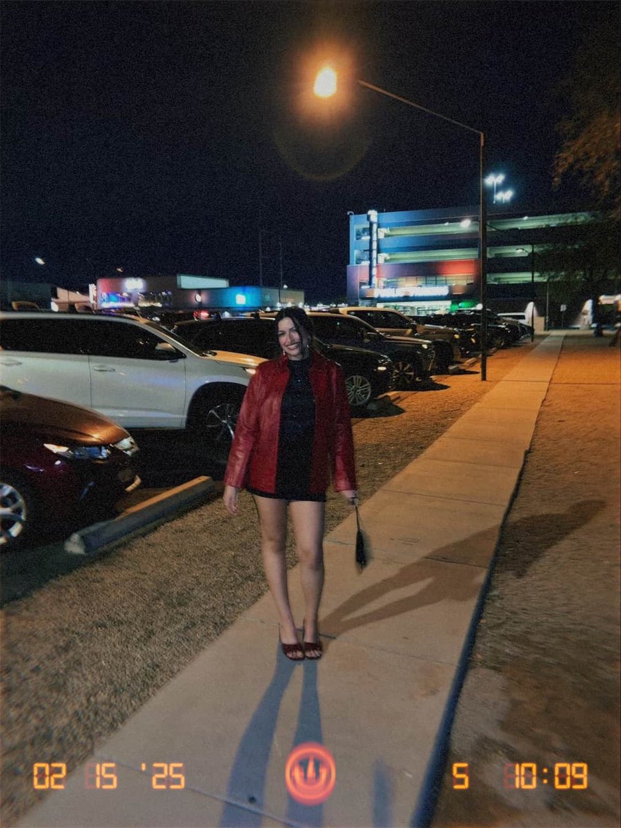 ForeverHannah25's tweet photo. 💋 https://t.co/9usljolmqg