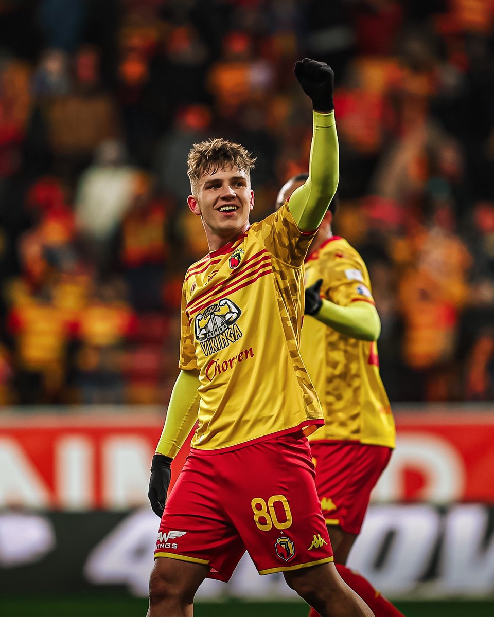 ⏱️ 37' Dzień z Oskarem 🅰️.

📲 Szczegółowa relacja ➡️ jagiellonia.pl/matchroom/137/
________________________
<a href="/wojpodlaskie/">Województwo Podlaskie</a> | <a href="/WBialystok/">Miasto Białystok</a> | #JAGMOT 1:0