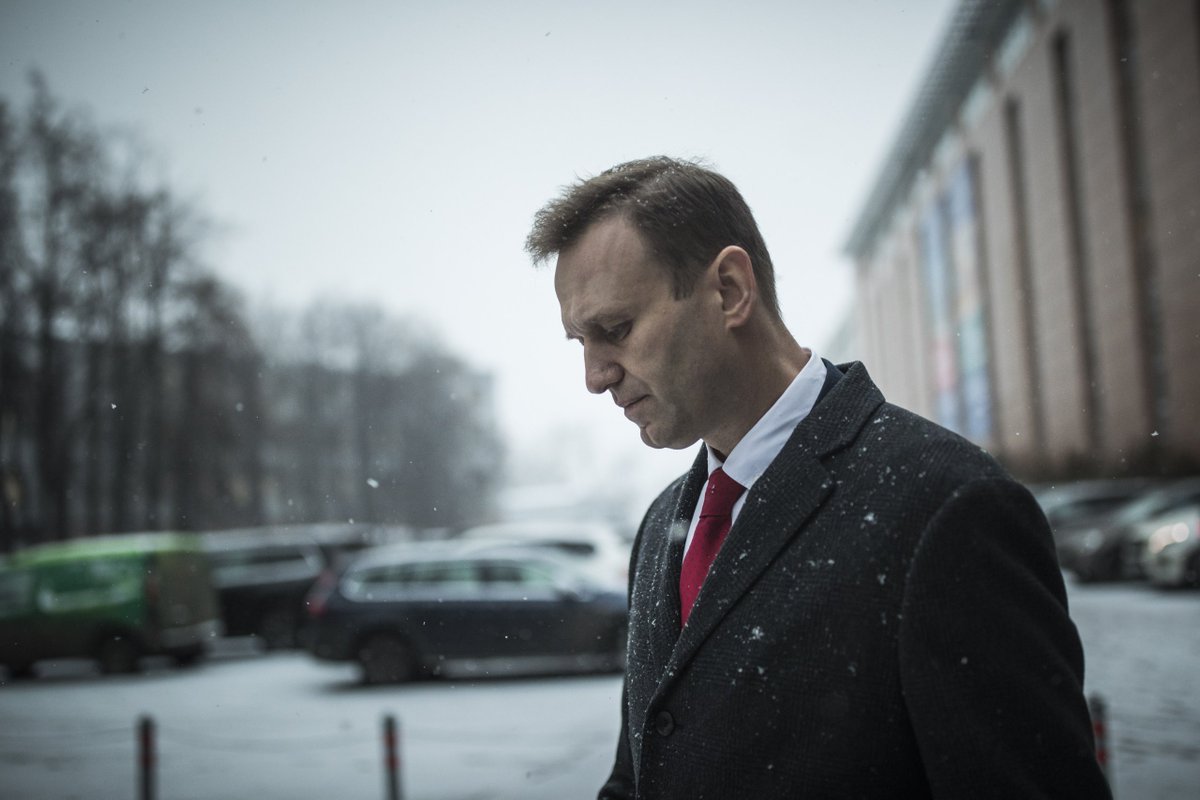 khodorkovsky_en's tweet image. Today marks one year without Alexei Navalny. I've said this one year ago and would like to say it again: 

Alexei was murdered. Murdered by Putin. 

It doesn't matter at all what the official cause of death is, and it matters even less what is written in the official documents.…