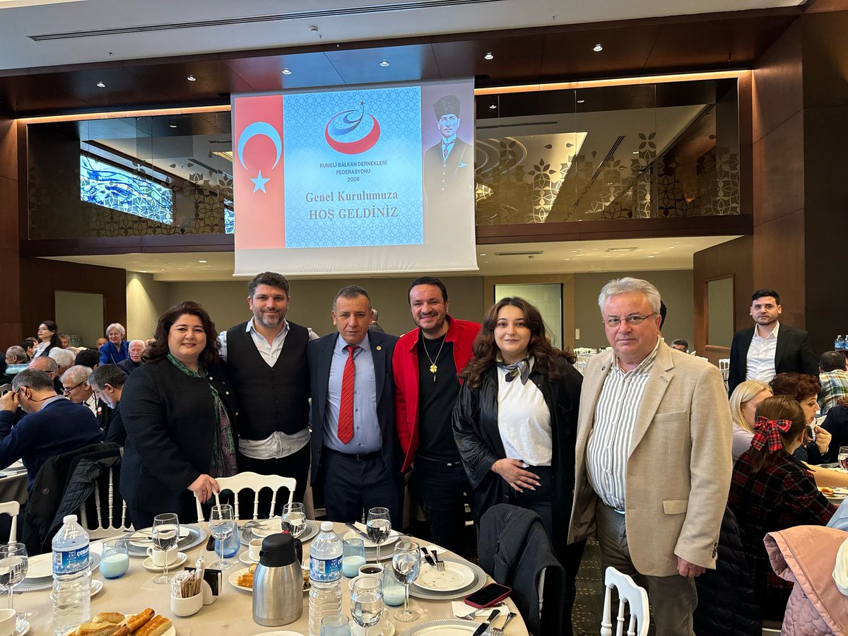 buyukmubadele's tweet photo. @rumelibalkanfed Rumeli ve Balkan Dernekleri Federasyonu’nun Olağanüstü Genel Kurulu gerçekleşti. Oy birliği ile seçilen yeni yönetim kurulu başkanı Sayın @AdnanSahinler ve yeni yönetim kurulunu tebrik ederiz.
#Rumeli #Balkan #mubadele #dernek #federasyon https://t.co/cdUfJQYKbB