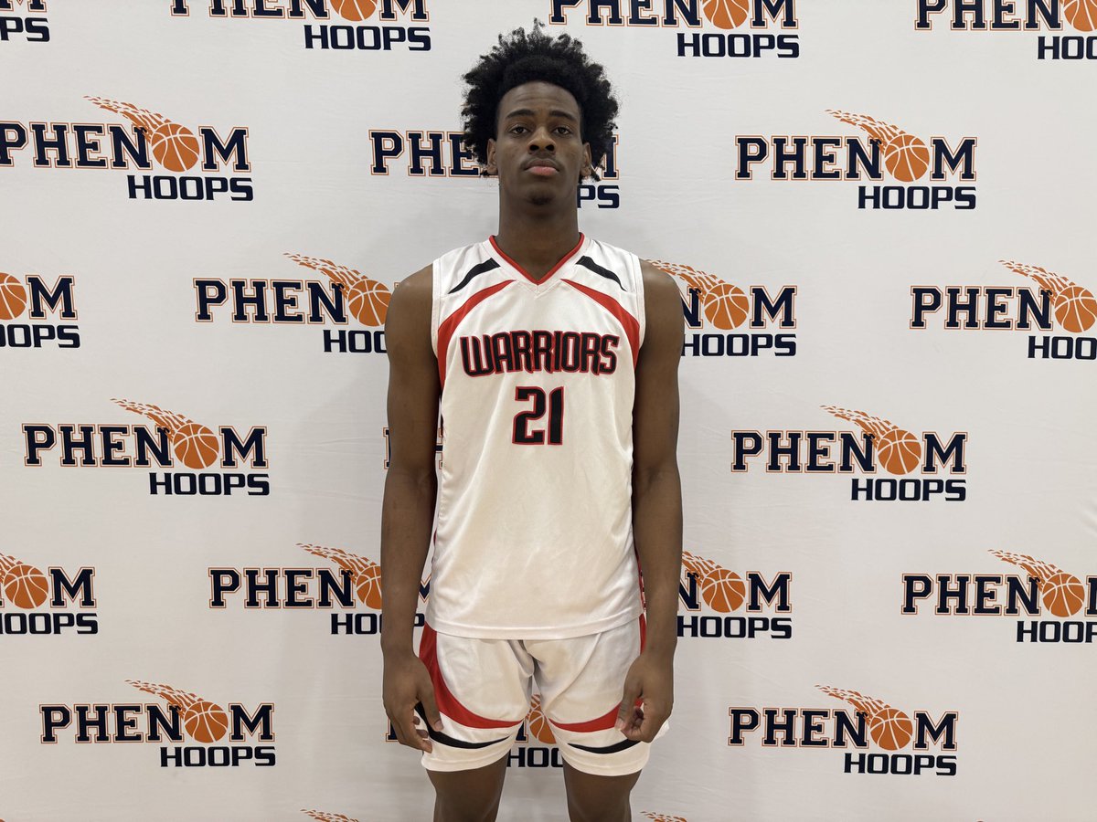 2025 6’5 ZyMari Perry is a powerful guard with the ability to create his own shot. He excels on the boards, using his size to finish around the rim or absorb contact while attacking the basket. Perry also displays a strong feel for the game, using a change of pace to keep