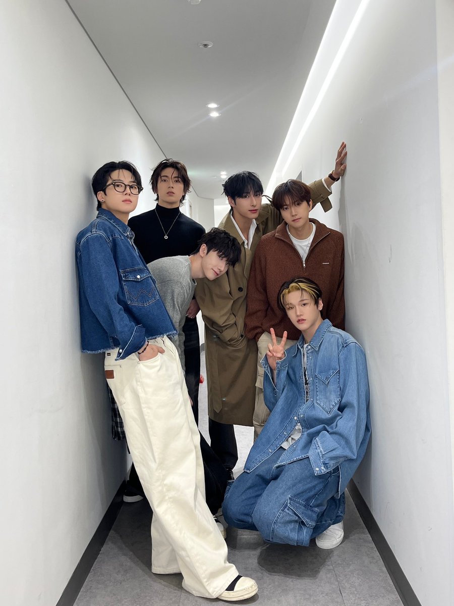 angelpip1710's tweet photo. Just B as Thai songs I like
A thread 🧵
(tt vid cr. to the artists and OPs)
#JUSTB #저스트비
#DoubleQuotes
@JUSTB_twt @JUSTB_Official https://t.co/cRFT8ZrUMn