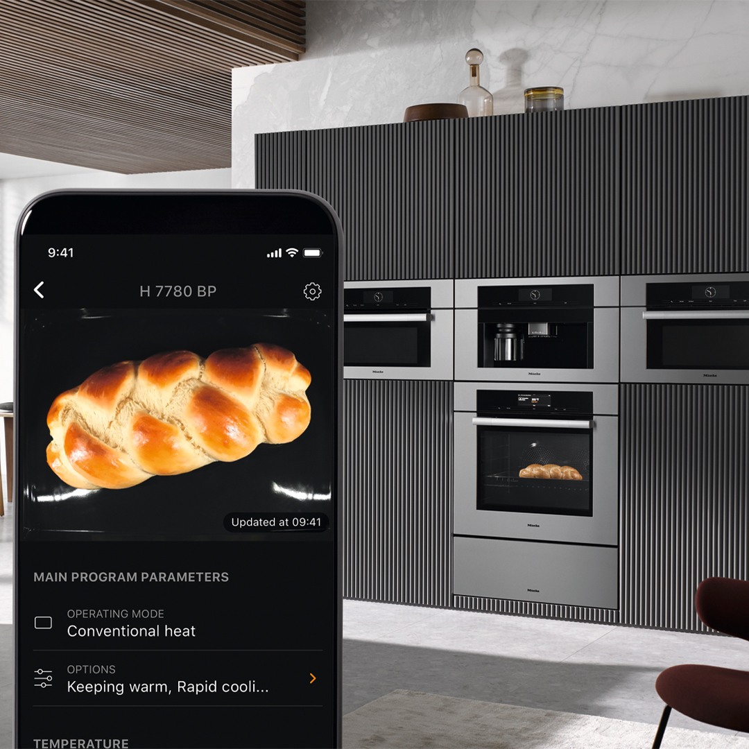 👉 Become a multitasking pro with real-time cooking updates right from your phone. 

Innovative #Miele FoodView technology lets you see your food inside the oven as it cooks—and make adjustments if needed to achieve perfection every time. 😎

#MieleUSA #ImmerBesser