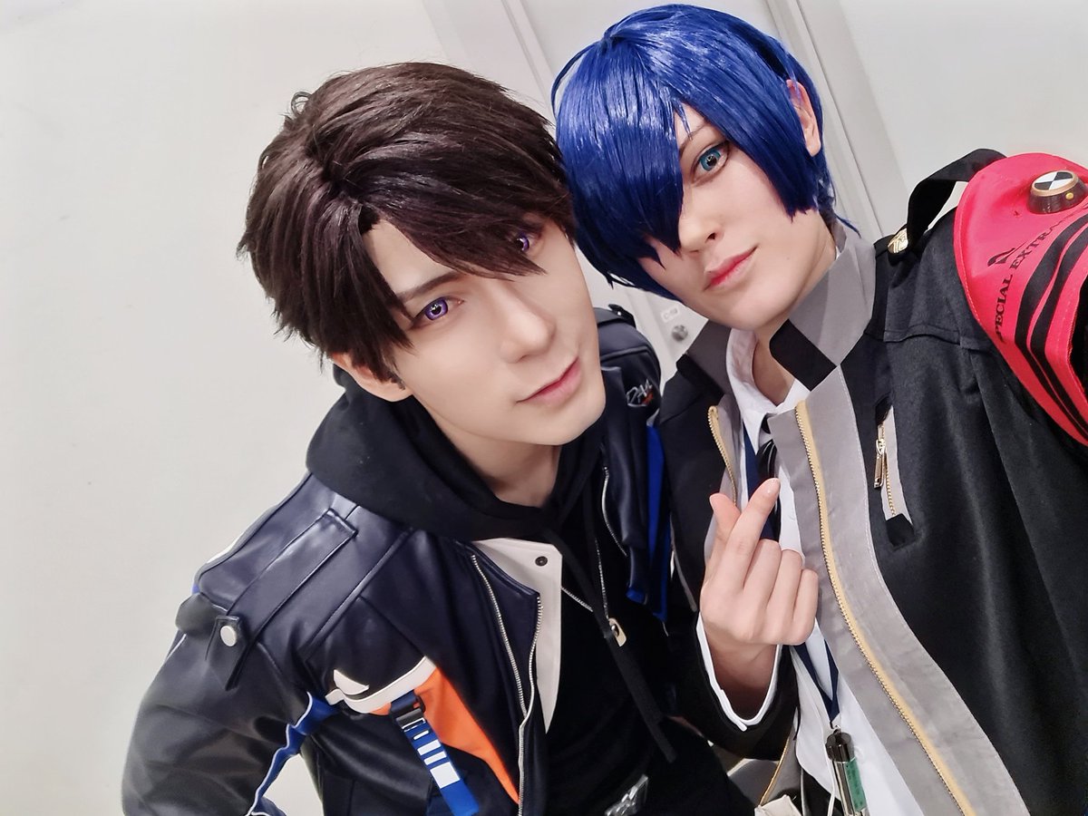 asuracos's tweet photo. I wasn’t the MC of Love of deepspace but I was happy to be surrounded with such handsome man ❤️🤭
@Shunsukecos @KNITEcoser https://t.co/M87cC4SQwu