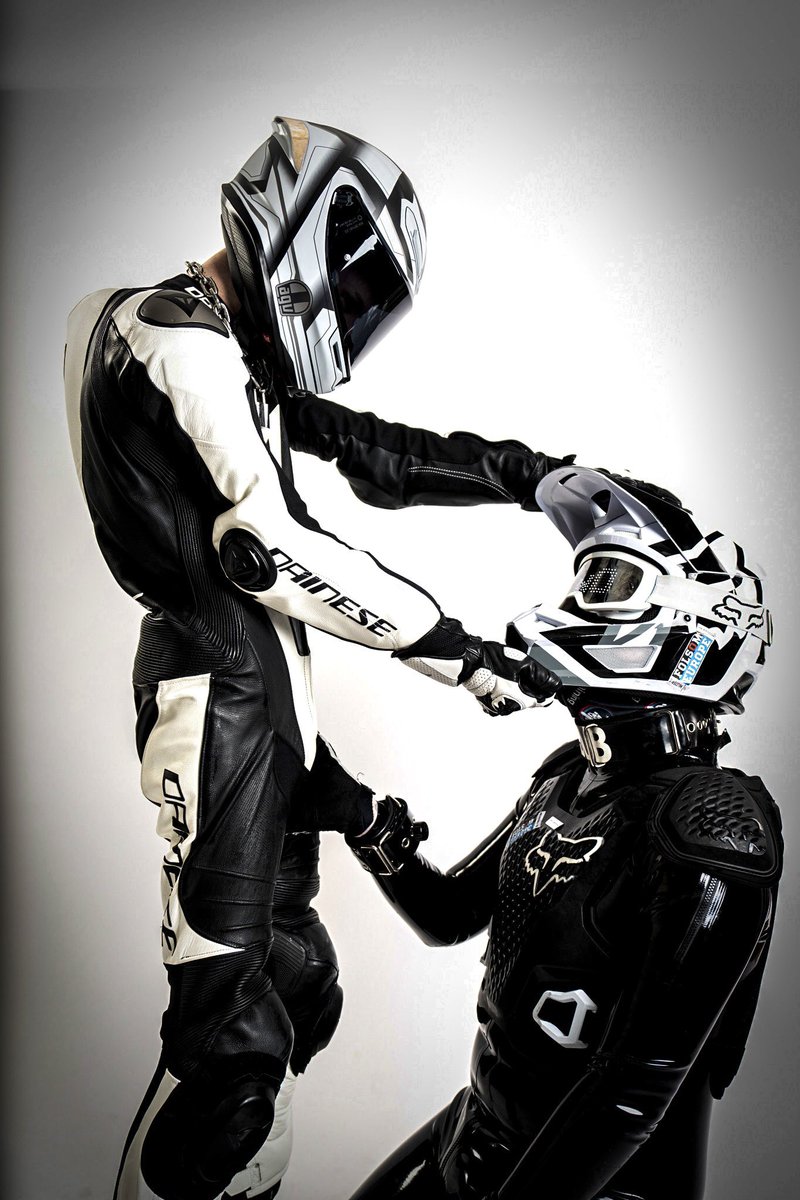 dangagged's tweet photo. One day bikers and motocross riders will get along.

🏍️: @magnusrubber 
📸: @Elio_zz https://t.co/UmOYmh4Ur2