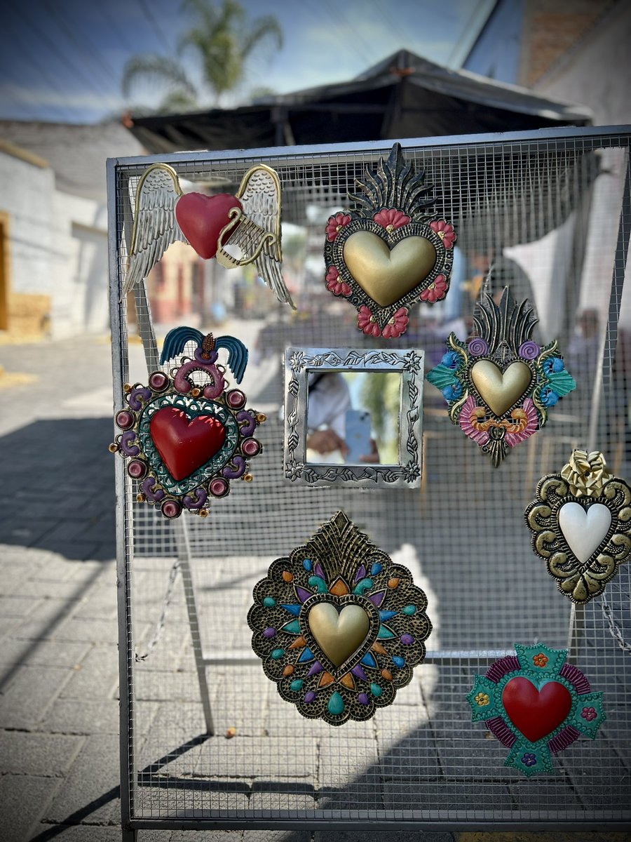 TonaltecaP's tweet photo. #Tonalá #Jalisco #México #Orgullo #Arte #Heart #Corazón #Art #Handcrafted #Proud https://t.co/ovQucbyCHB