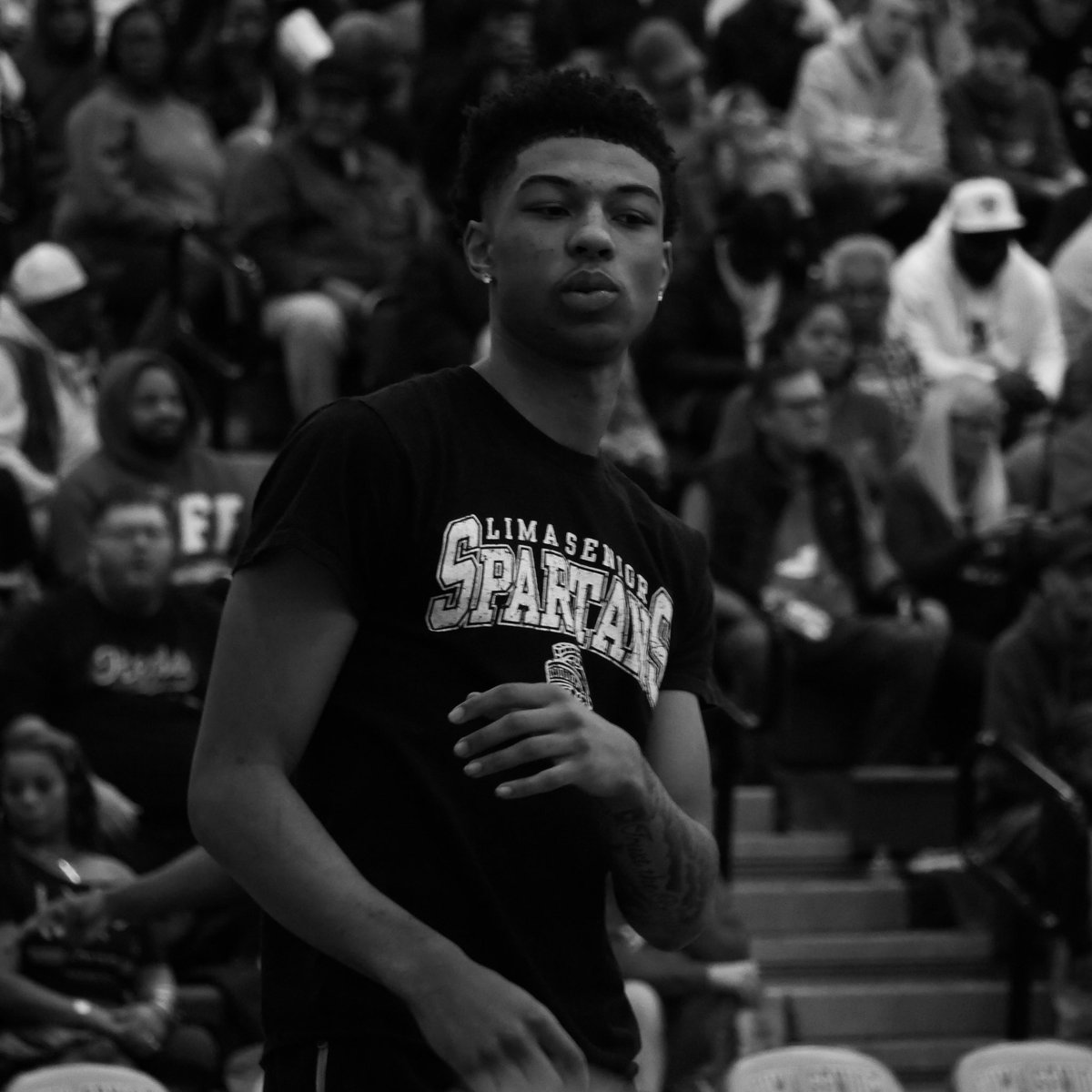 carson_flics's tweet image. Lima Senior takes the Cup Back after a 92-75 win over LCC.

#limacup #ohio #limaohio