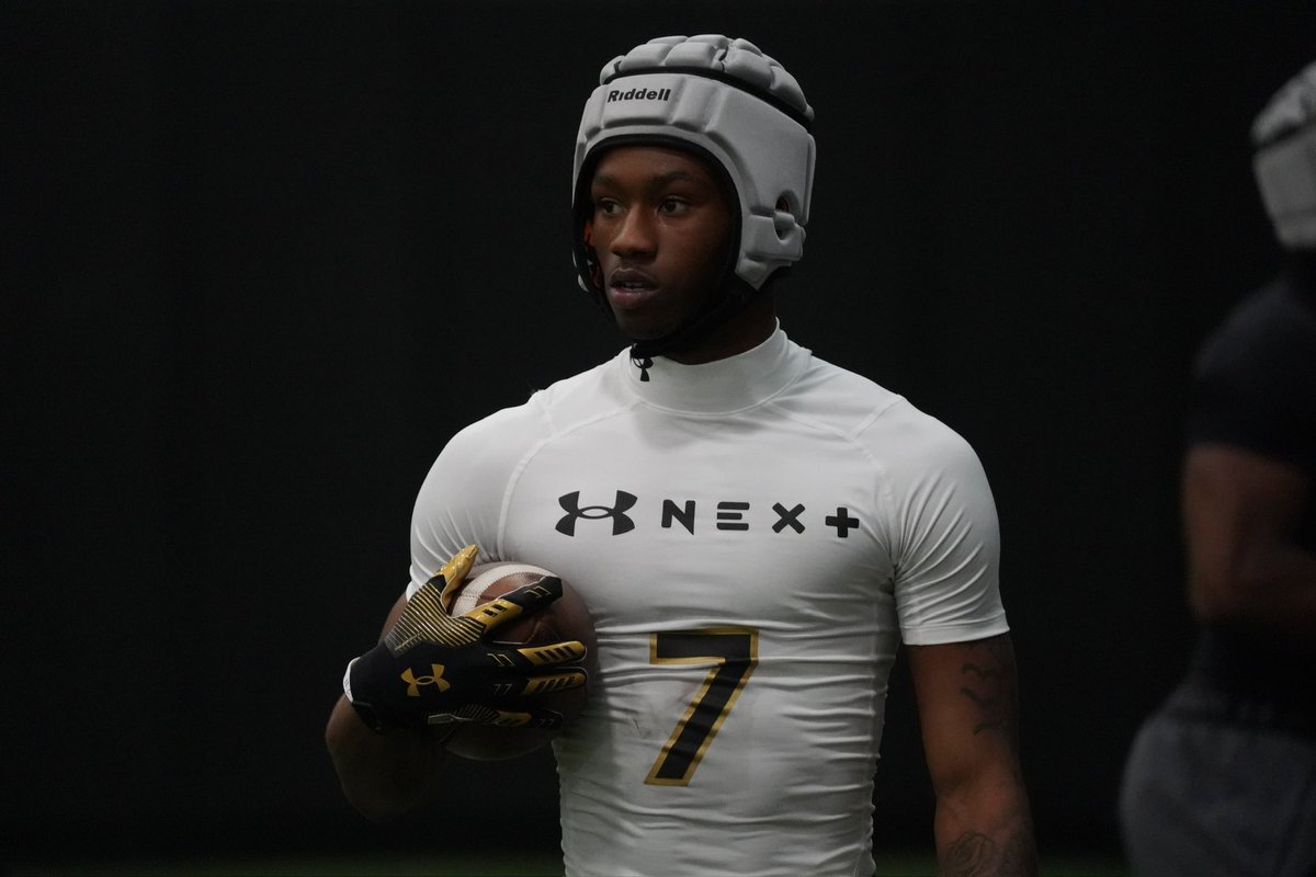 Nice day for Arkansas WR commit Dequane Prevo, a really sharp slot receiver who makes life difficult on any defender tasked with guarding him man-to-man.