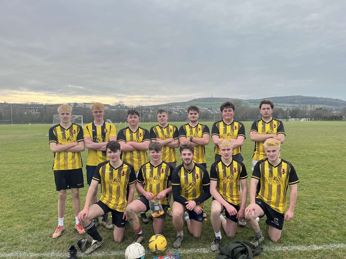 Gem gyntaf ers ychydig o fisoedd i’r sêr heddiw yn eu kit newydd, ond er hynny colled arall i’r tîm yn erbyn Creamteam!  Er hynny perfformiad gwell i’r sêr gyda masterclass in midfield gan big man Cai! #pryderi5munud 
MOTM - Cai Owen
⚽️⚽️ - Iwan Puw
⚽️ - Gwion Fresher