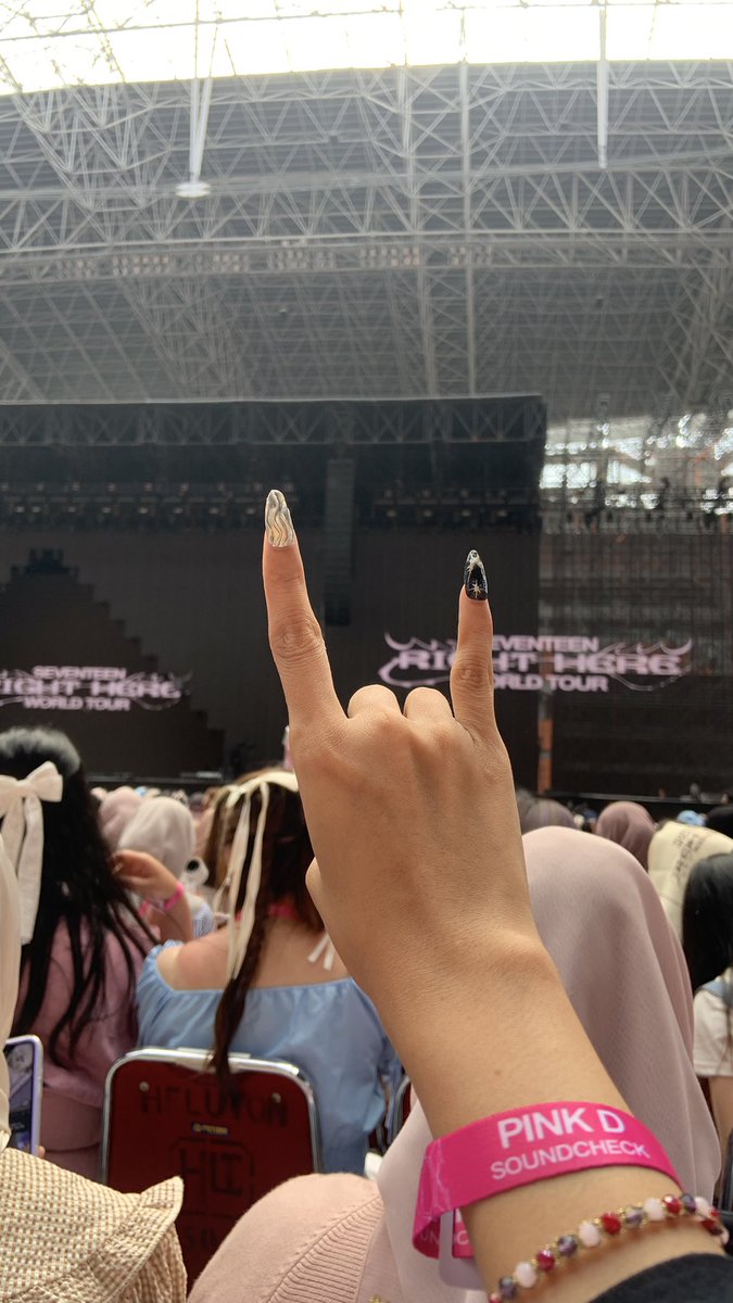 사 🌻✨ tweet media