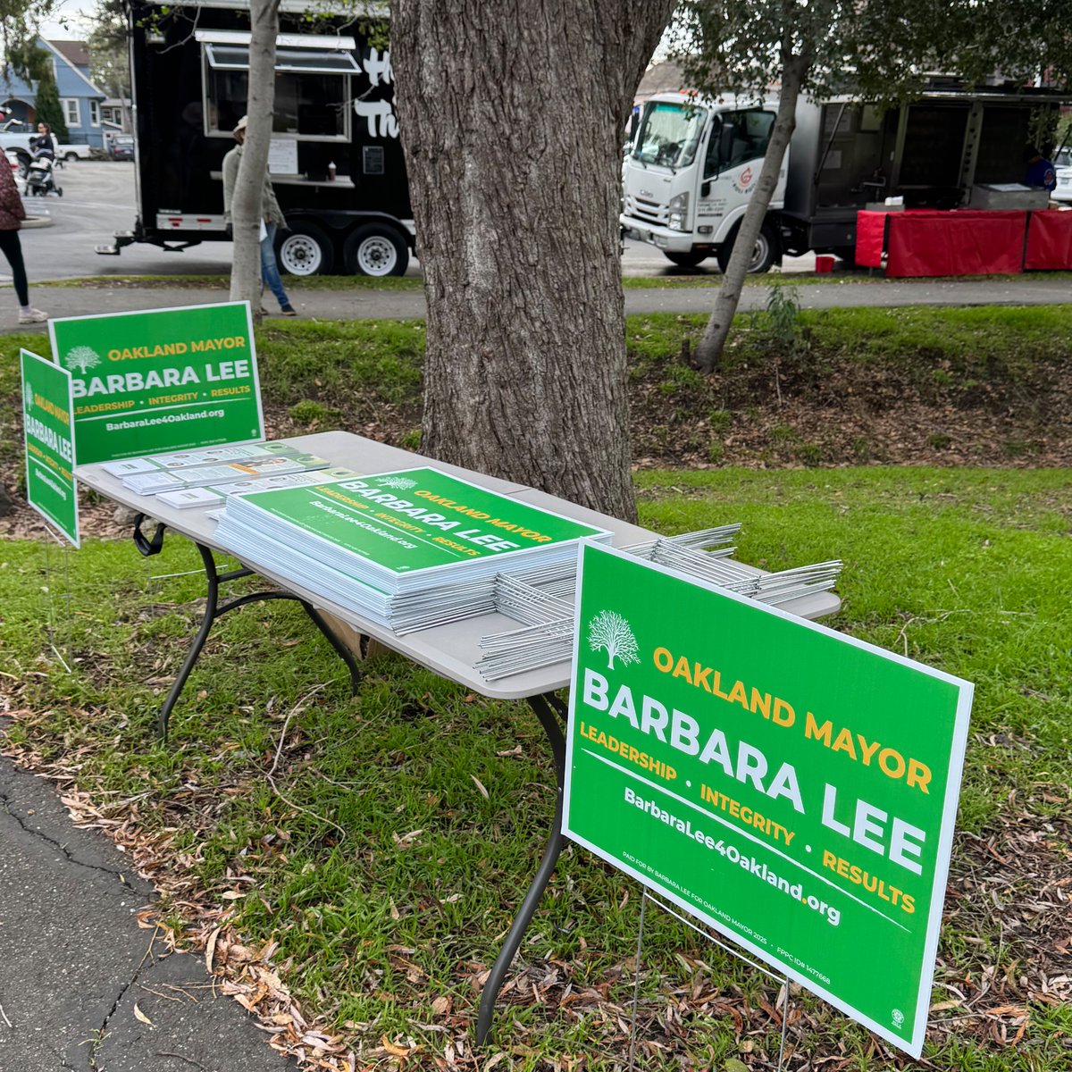 In one month you’ll have a ballot in your mailbox for the Oakland special election. Are you ready to vote?

Come by the Temescal Farmer’s Market today and learn more about the upcoming special election and grab your free Barbara Lee for Mayor yard sign!