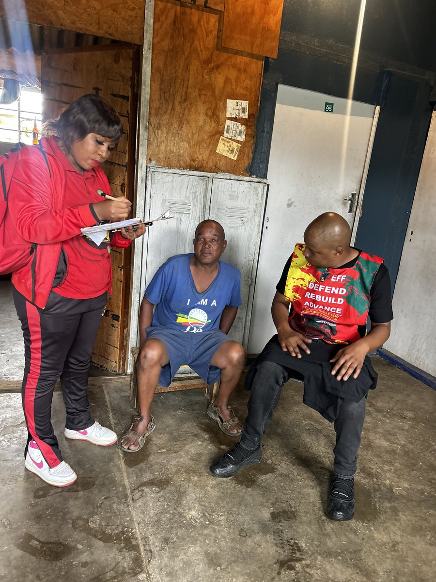 RamaboduObakeng's tweet photo. EFF Tshwane Ward 63 atteridgeville saulsville hostel recruitment drive sub region 3 . https://t.co/4jSpuce0Gc