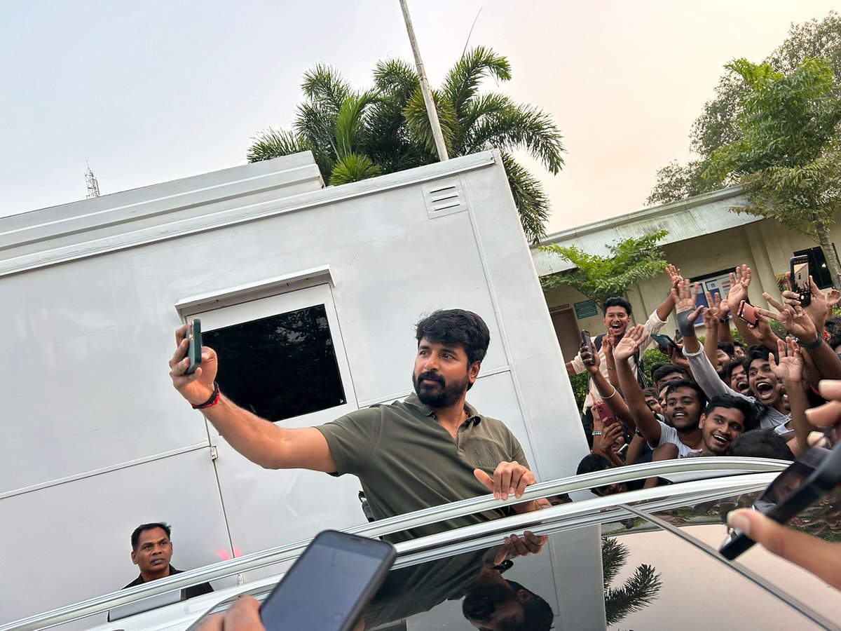 Alez Ultrawesome tweet media