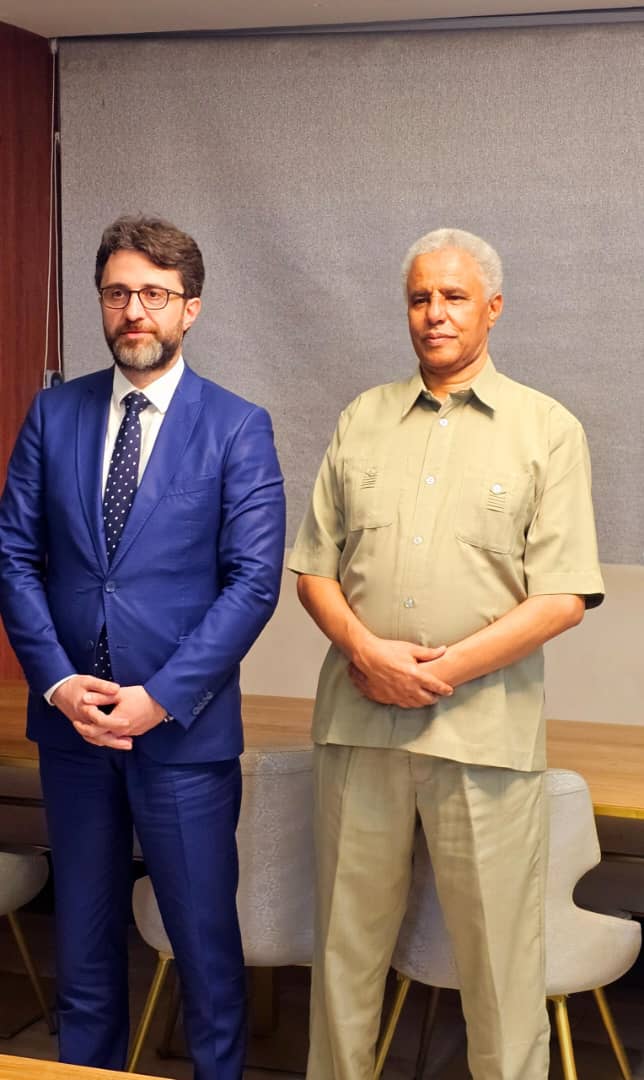 MohamudHAbdi's tweet image. This evening, we held a meeting in Hargeisa with a delegation from the Republic of Türkiye, led by H.E. Ambassador Alper Aktaş.
In addition to serving as an introductory meeting, Ambassador Aktaş extended his congratulations to the KAAH Party on its success in the recently…