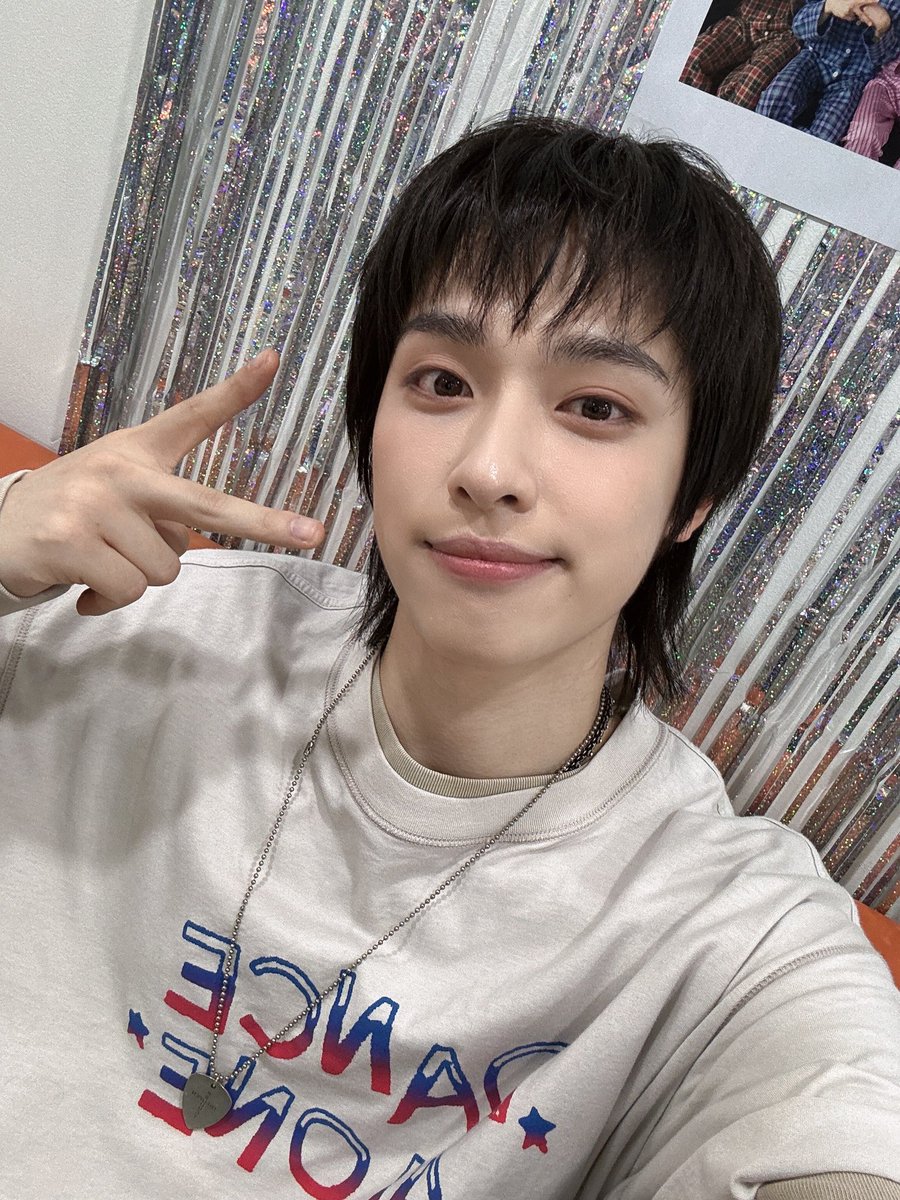 PLENAVIS's tweet image. needy. hungry. tired. 

but I'm here.