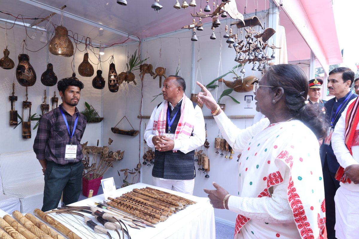 Hon'ble President Smt. Droupadi Murmu inaugurated #AadiMahotsav2025 at Major Dhyan Chand Stadium, New Delhi today. She interacted with tribal artisans, appreciated their craftsmanship, &amp; emphasized preserving tribal heritage.

 #Vocal4Local #TribalCrafts 
<a href="/rashtrapatibhvn/">President of India</a>