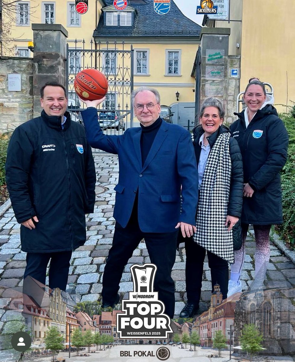 syntainicsmbc's tweet photo. Der deutsche Basketball-Pokalsieger 2025 dankt "Landesvater" @reinerhaseloff  für die Unterstützung vor und während des VIMODROM TOP FOUR um den BBL-Pokal 🏆 https://t.co/UiJxCxezu2
