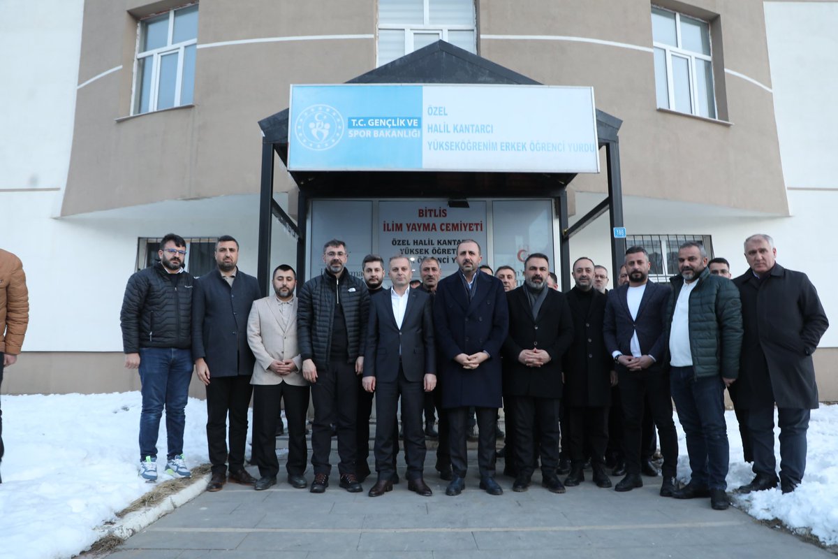 İlim Yayma Cemiyeti Bitlis Şube Başkanımız Hasan Fehmi Kara'ya Bitlis Milletvekili Turan Bedirhanoğlu,Bitlis Belediye Başkanı Nesrullah Tanğlay, Ak Parti İl Başkanı Kadir Köstekçi ve beraberlerindeki heyet ile birlikte hayırlı olsun ziyareti gerçekleştirildi. <a href="/iycgenelmerkez/">İlim Yayma Cemiyeti</a>