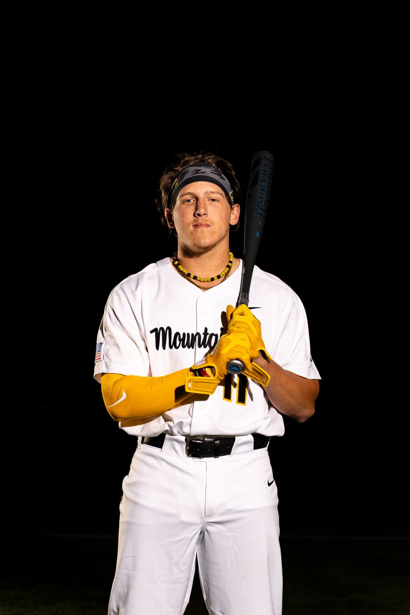 SEE YA BALL 🫡

The first career home run for Dillon Moquin is a three-run shot!

B6 | App 11, Queens 4

#TIGMA