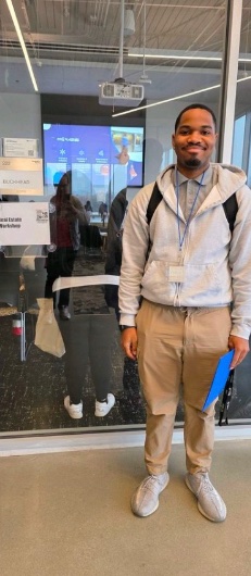 Our 3DE scholar Taiwo attended the Georgia Tech expo and won Best Dressed 👑. Furthermore, our 3DE scholar Toledo secured a contract with The Morehouse project as a drown pilot for aerial photography 📸.
