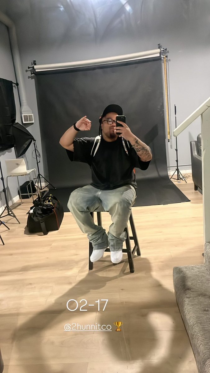 2htpooks's tweet photo. BTS 🏆 @2hunnitco https://t.co/XTgma8xVR7