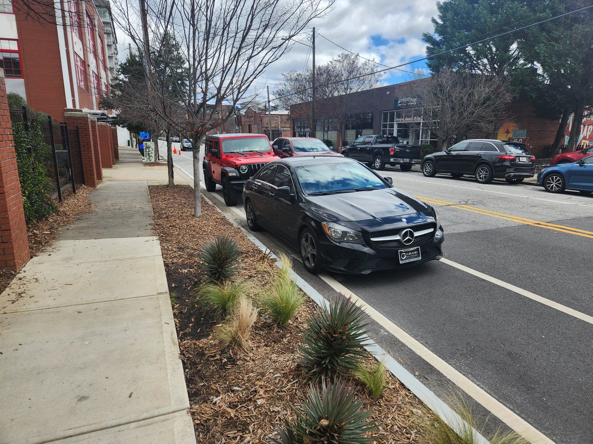 This is a bike lane, not your parking spot. #edgewoodave