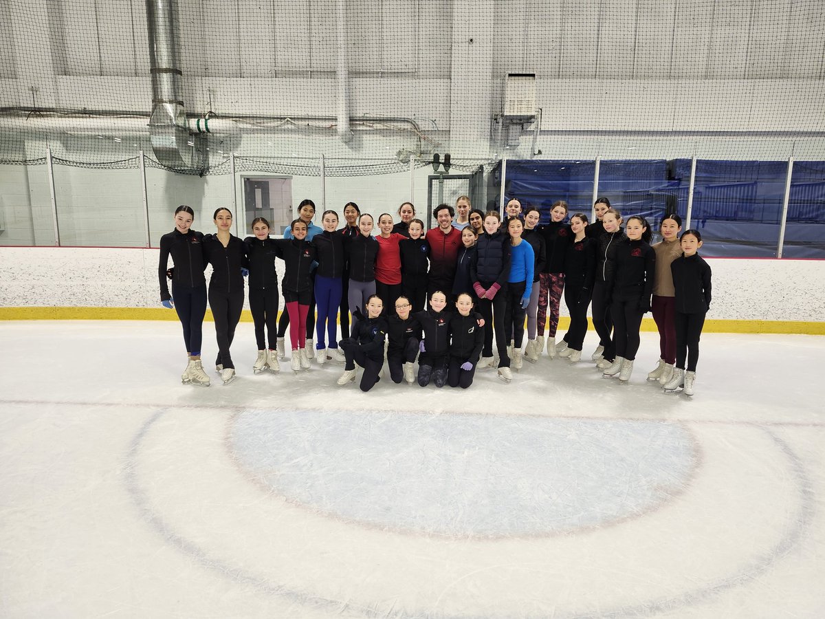 Keegan Messing and the skaters at the <a href="/futurestars_ca/">Future Stars®</a> camp held this past weekend with Skate Montréal.