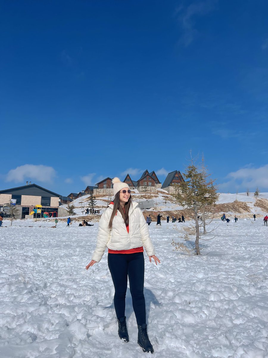 EkncZeynep's tweet photo. Aylar yıllar sonra güzel bir fotoğraf çektiysem tabii ki her yerde paylaşacağım ❄️ https://t.co/XnHhO1p6Zv