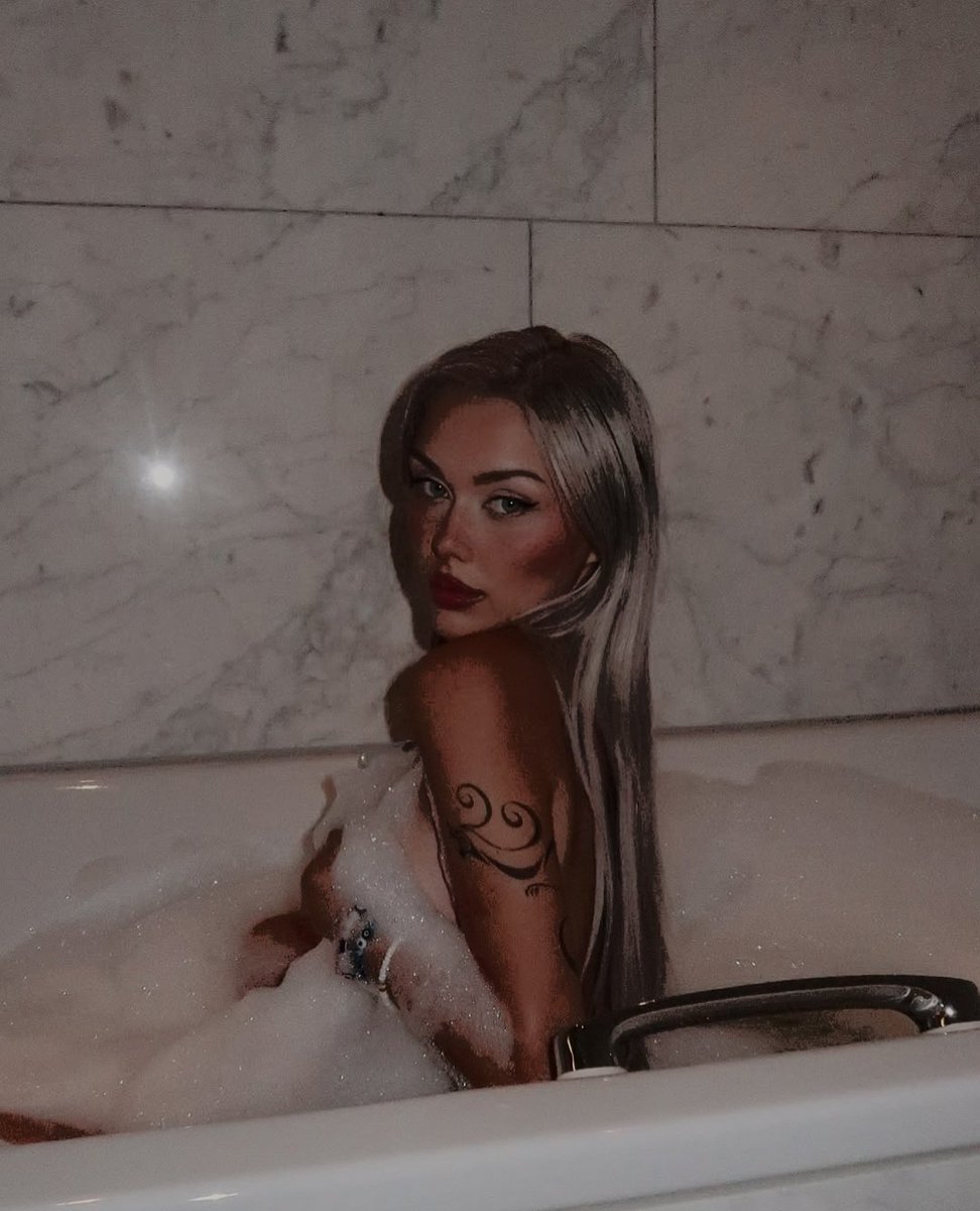 ㅤㅤ

⠀⠀⠀⠀⠀ ⠀ ♯   𝐒𝐄𝐃𝐔𝐂𝐓𝐈𝐕𝐄 𝐒𝐔𝐍𝐃𝐀𝐘

ㅤㅤ⠀     ⠀