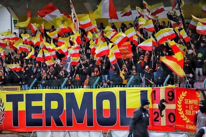 Termoli - Isernia #CurvaMarcoGuida #ultras #Termoli Serie D (15.02.25)
