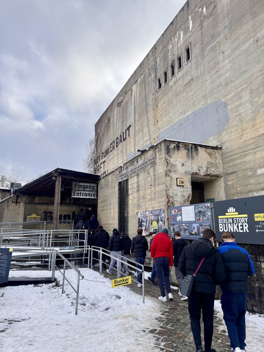 Exploring Berlin’s underground past with Berliner Unterwelten - first, an eerie tour of the Fichtebunker (1880s gasometer turned WWII air raid shelter turned Cold War refugee camp) followed by the Berlin Story Bunker, a forensically detailed museum exploration of the Third Reich.