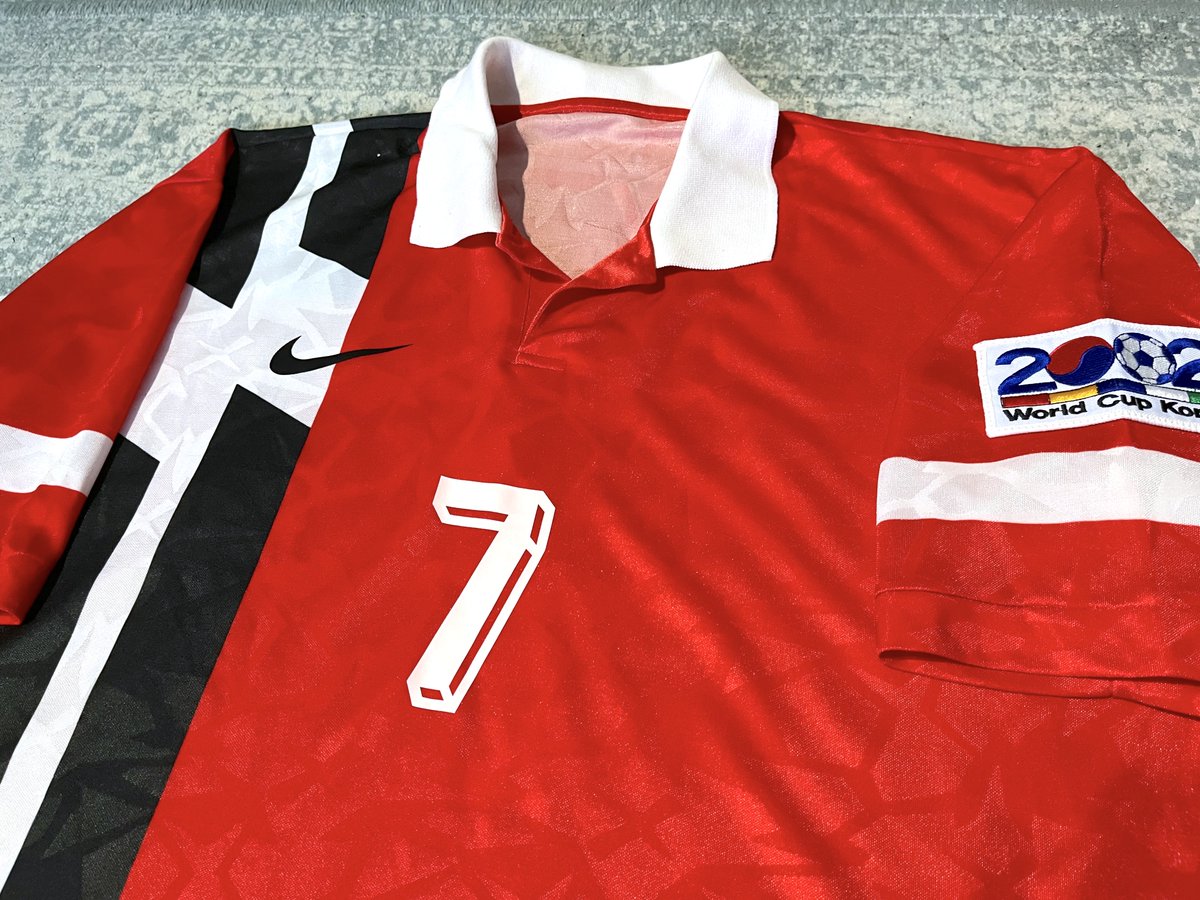 Worldshirts.net tweet media