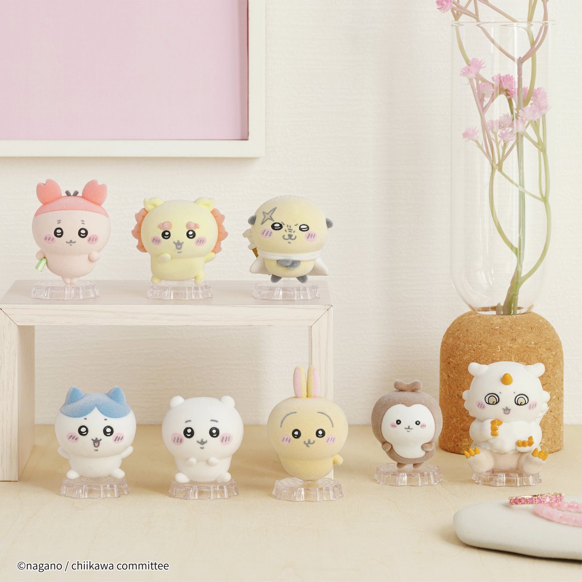 🌼お菓子売場にて本日発売！🌼／ 「#ちいかわ なんか小さくてかわいい
