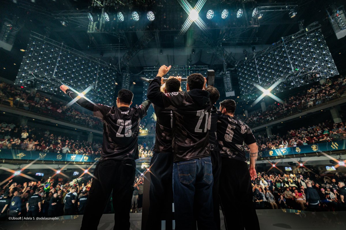 R6esports's tweet photo. Absolute Cinema 📽️ https://t.co/O2iPBko7iT