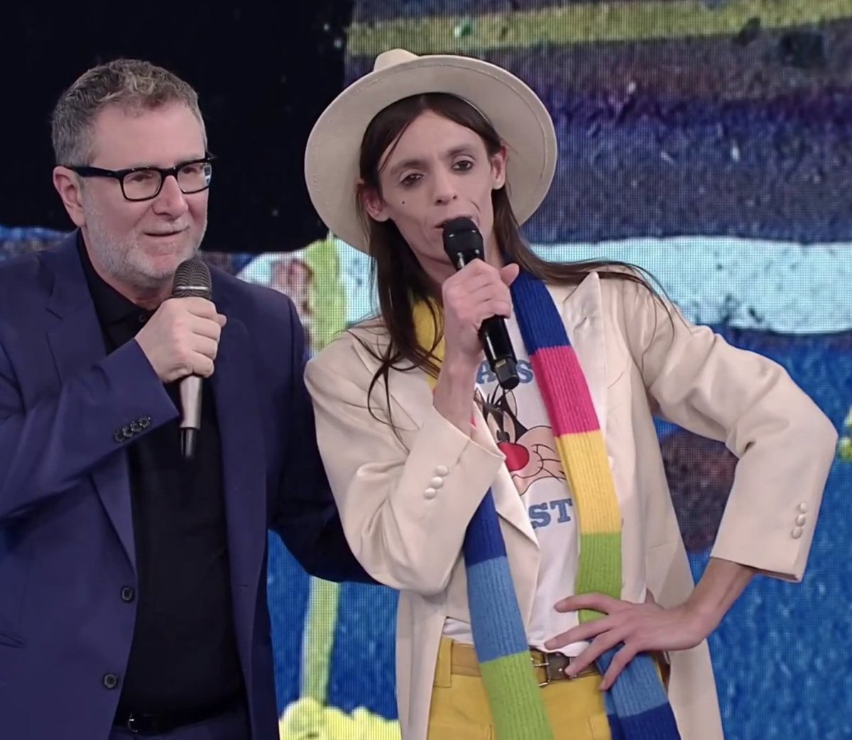 chetempochefa's tweet photo. Grazie per essere stato con noi @luciocorsi ❤️ #Sanremo2025 #CTCF https://t.co/Isu5eWqZhU