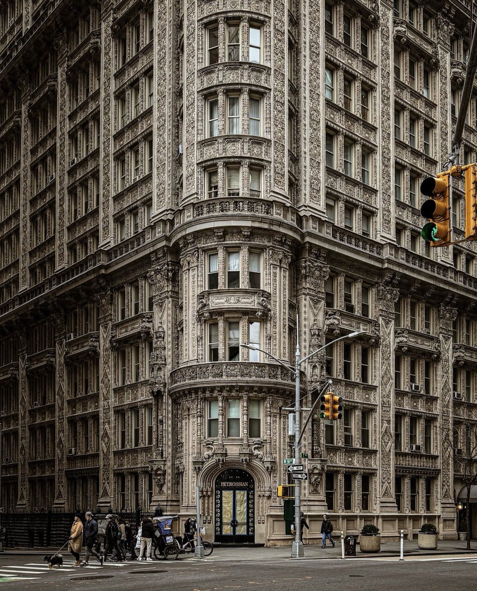 New York'ta 19. yüzyıldan kalma  bir apartman.