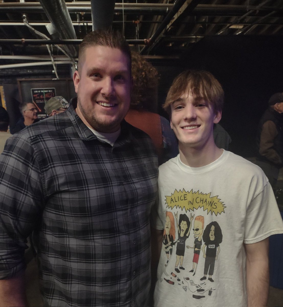 Got to watch one of my players play the 🎸 live in concert with his band. It was an unbelievable experience watching him play with such passion!

#DefendTheDen #TheNorthWay #TheGoldStandard