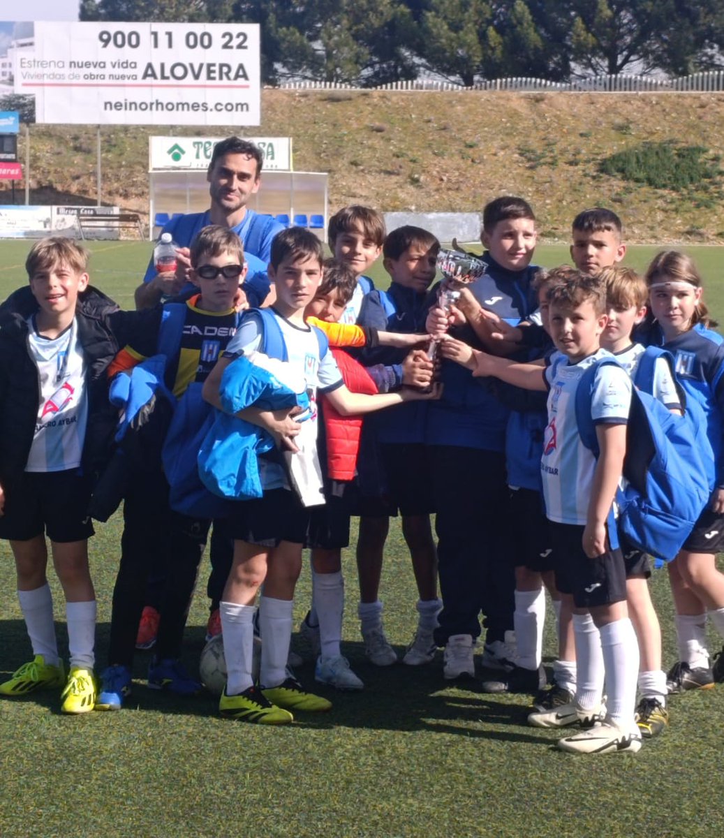 Benjamín A. 4° clasificado en el memorial David Molina de Alovera
Muy buen torneo chavales!!!!
Academiauhhhh 🩵🤍🩵