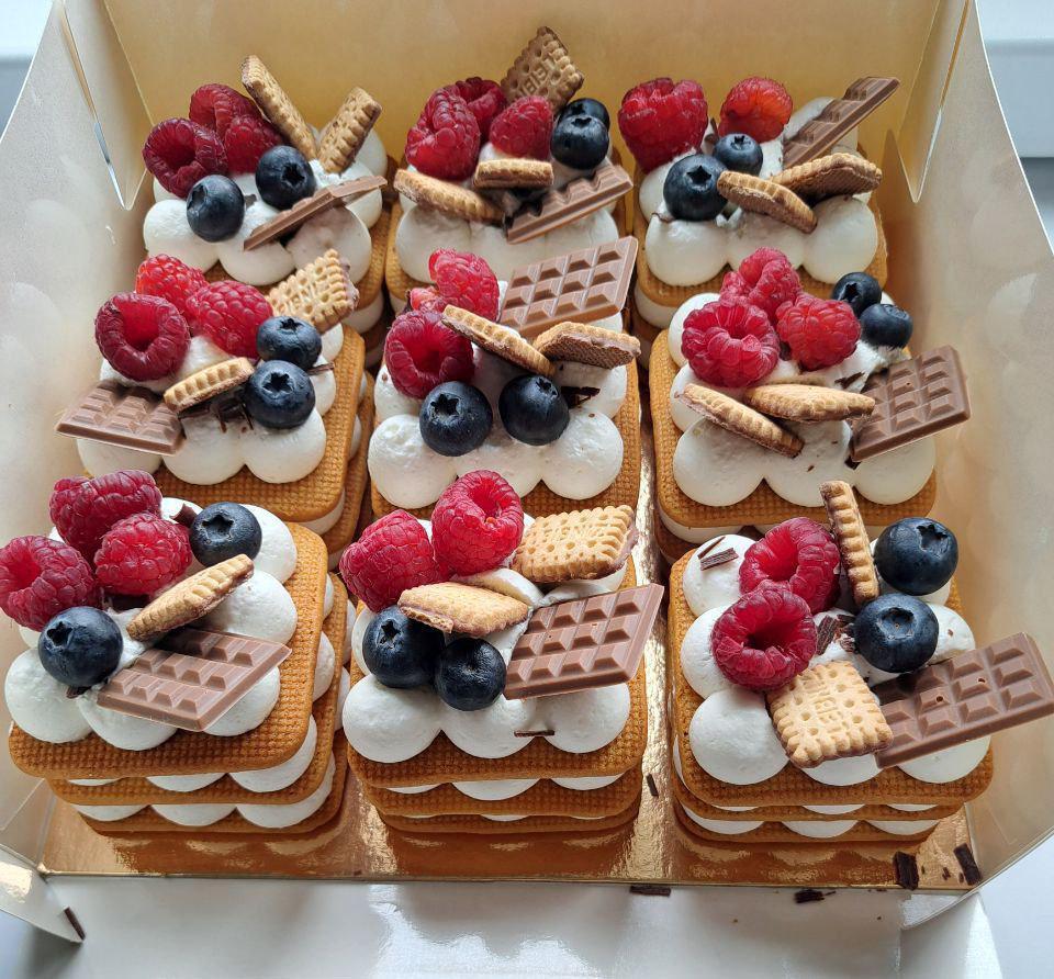 homevsfastfood's tweet photo. cakes from my mom [homemade]
👉 https://t.co/J4kfnLdrNE
#homemadecakes #momscooking #bakinglove #sweetmemories #familyrecipes #homecooking #food #recipes #foodpic #foodie #foodlover #cooking #hungry #goodfood #homecookingvsfastfood https://t.co/VQBFS7TKI0