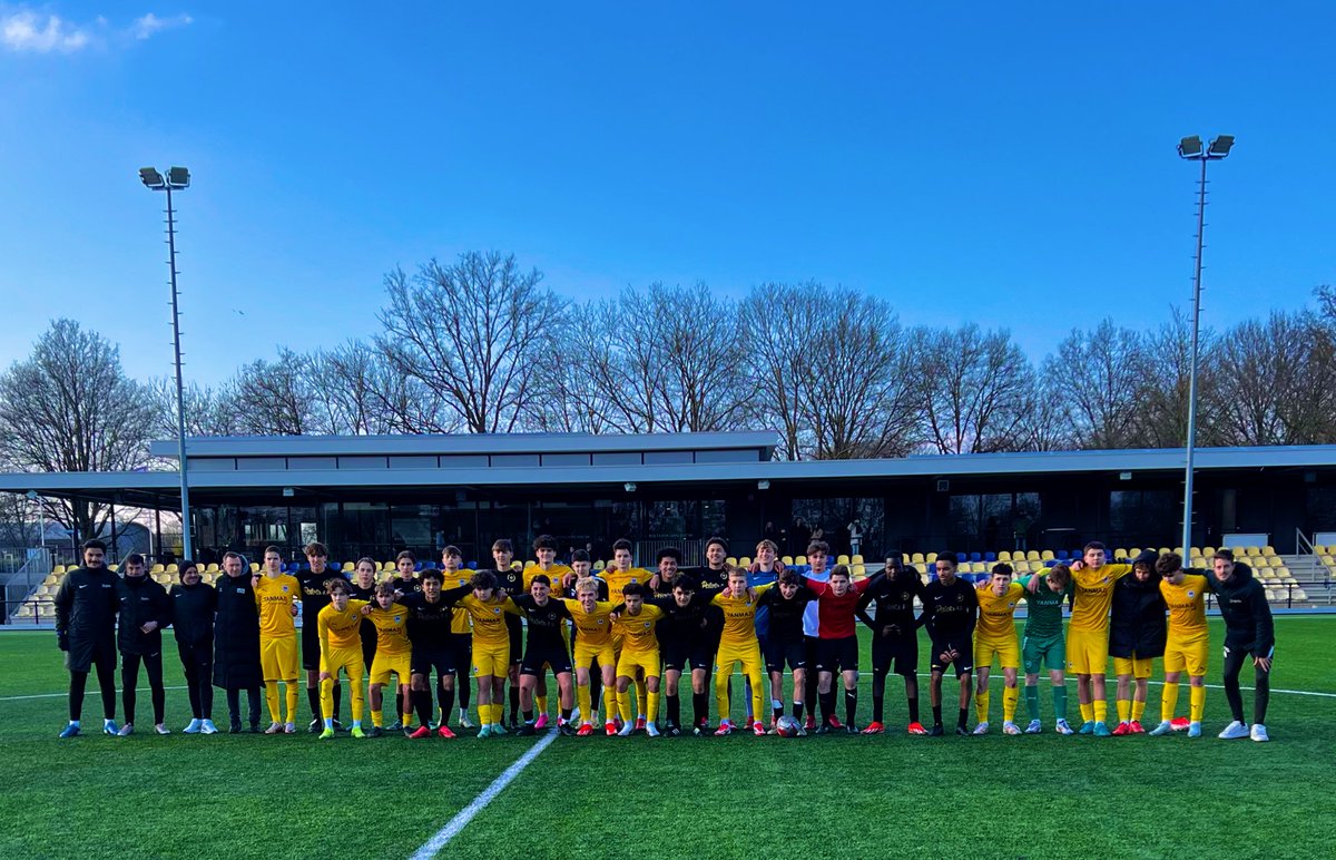 miIenko's tweet image. Mooie Internationale krachtmeting tussen Pelota FC U16 🇳🇱 en Metalist 1925 Charkiv U16 uit Oekraïne 🇺🇦 Sterke tegenstander die technisch verzorgd voetbal laat zien 📈👌🏽 @Pelota_Academy #talentontwikkeling  #Voetbalnieuws #oekraïne #Doetinchem