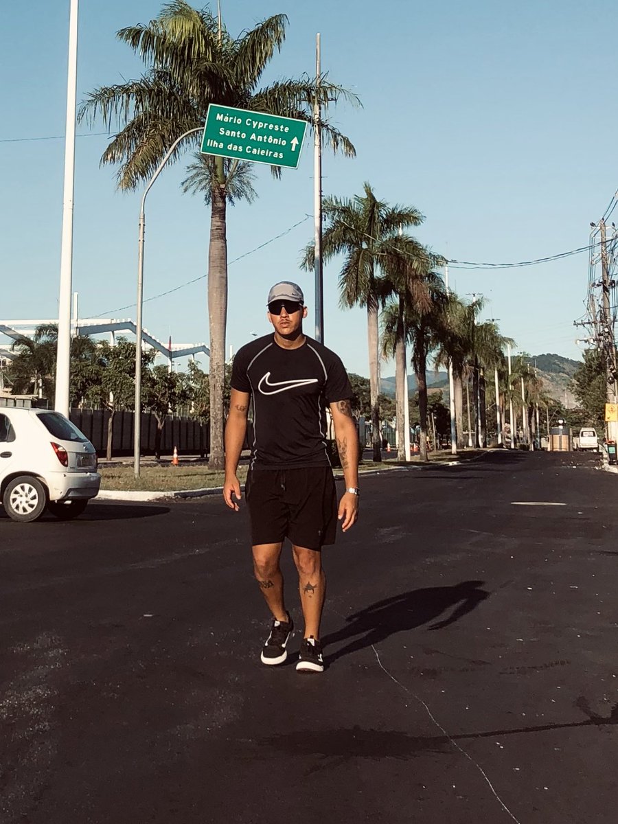 fvzero27's tweet photo. Minha terapia☀️🛣️ https://t.co/g0SKvwVyGE