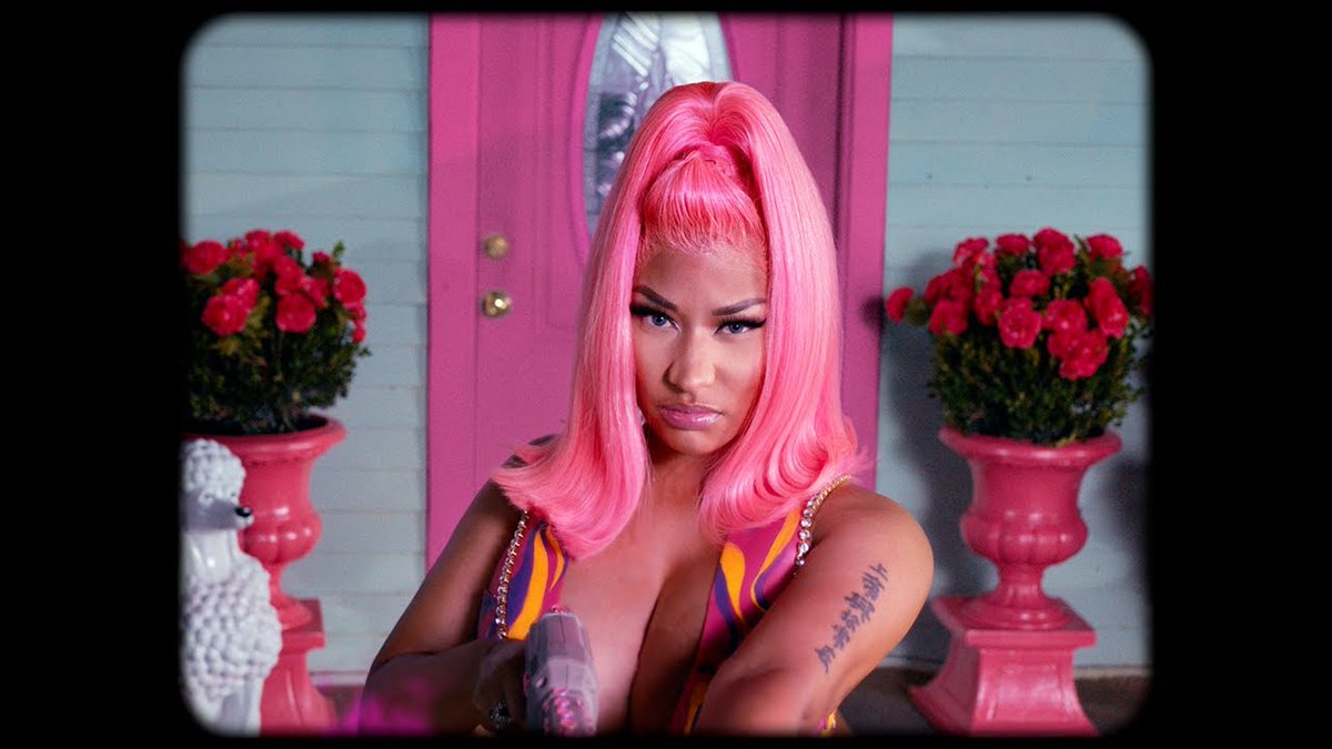 chartdata's tweet image. .@NICKIMINAJ's "Super Freaky Girl" has now sold over 4 million units in the US.