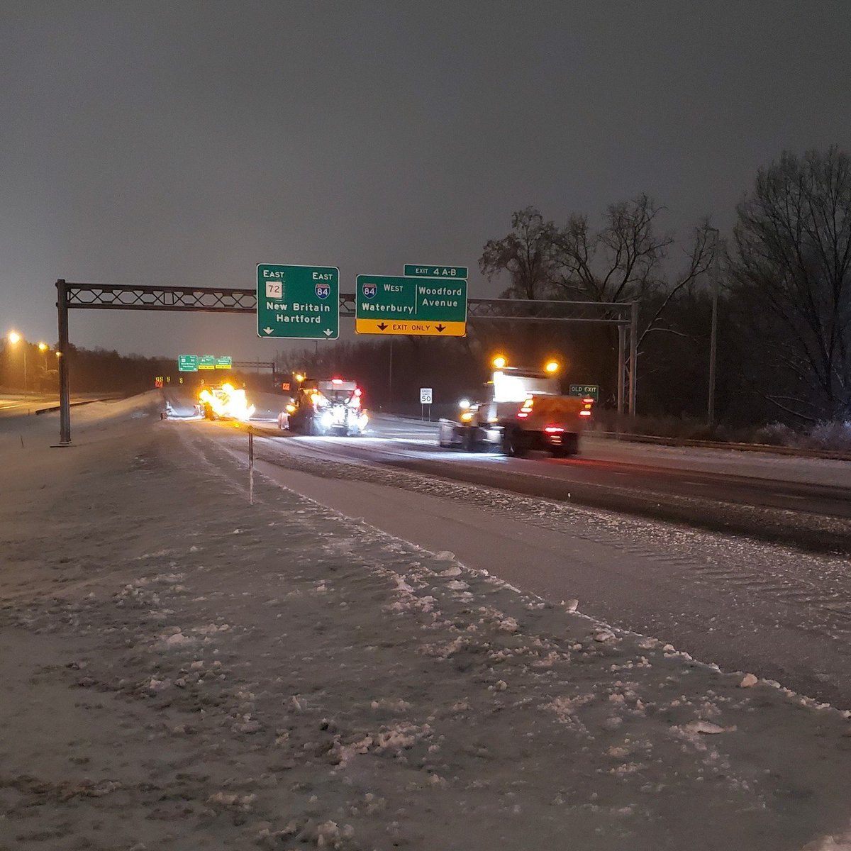Connecticut Department of Transportation (@ctdotofficial) on Twitter photo More of our crews clearing the roads this weekend! #CTDOT #Snowplow #Weather #Snow More of our crews clearing the roads this weekend! #CTDOT #Snowplow #Weather #Snow