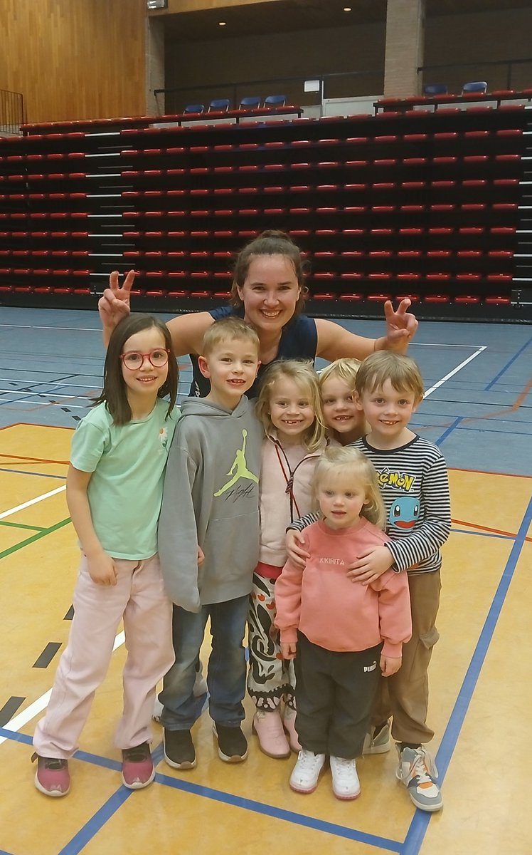 SKT Ieper Cats A winnen na overtime van Wytewa Roeselare A 73 - 67  en er was een verrassende terugkeer van Marieke Versavel <a href="/basketieper/">Basket SKT Ieper</a> #onecoolteam #onefamily 
🏀🏀🏀